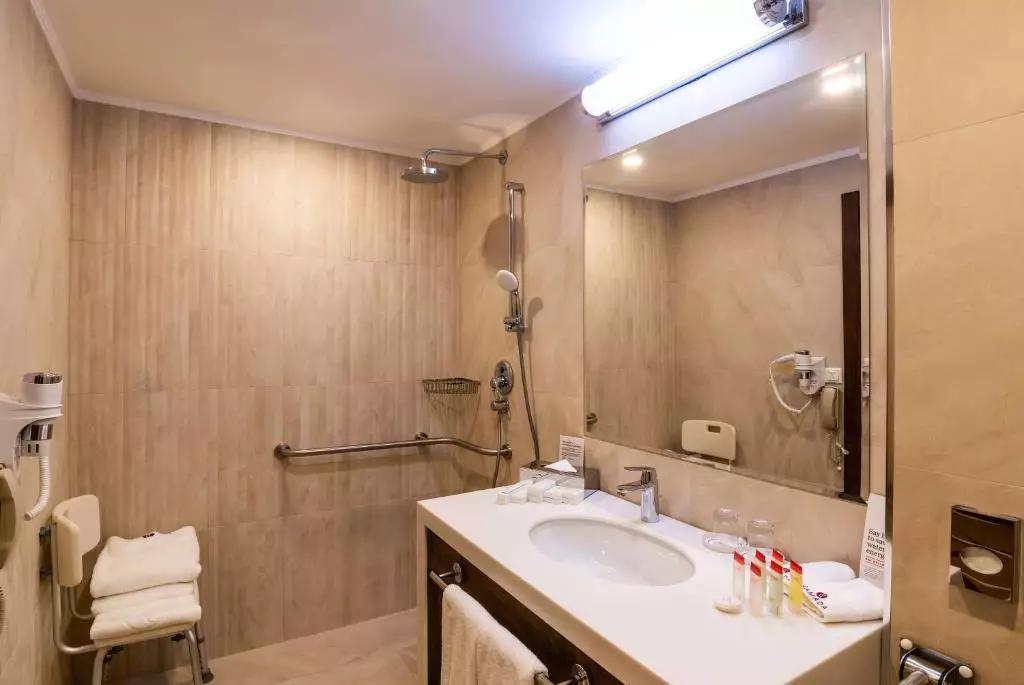 Ramada Hotel and Suites by Wyndham Yerevan